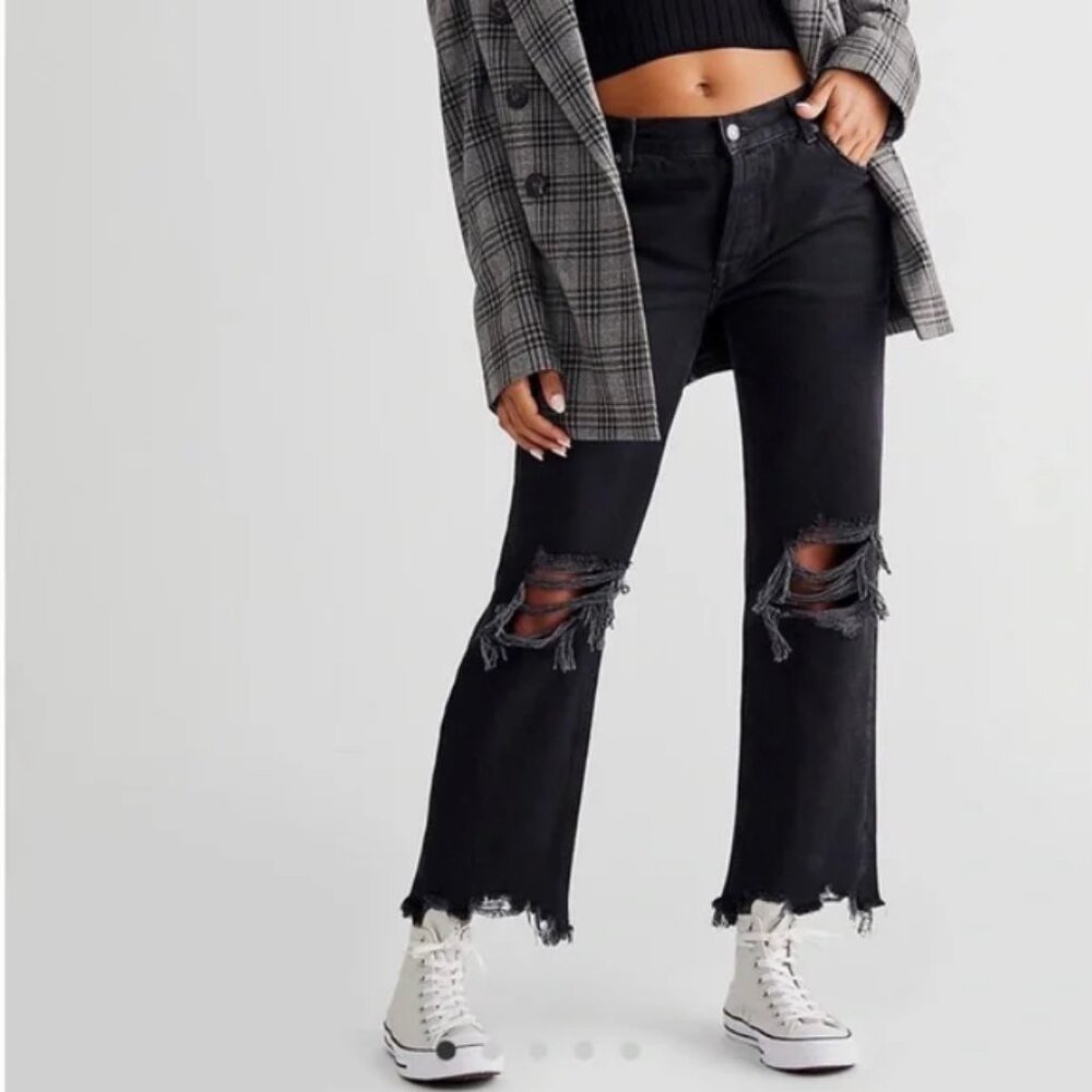 Free People We the Free Maggie Straight Distressed Ankle Black Jeans 26